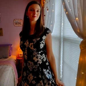 ❤Chaps Black Floral Dress